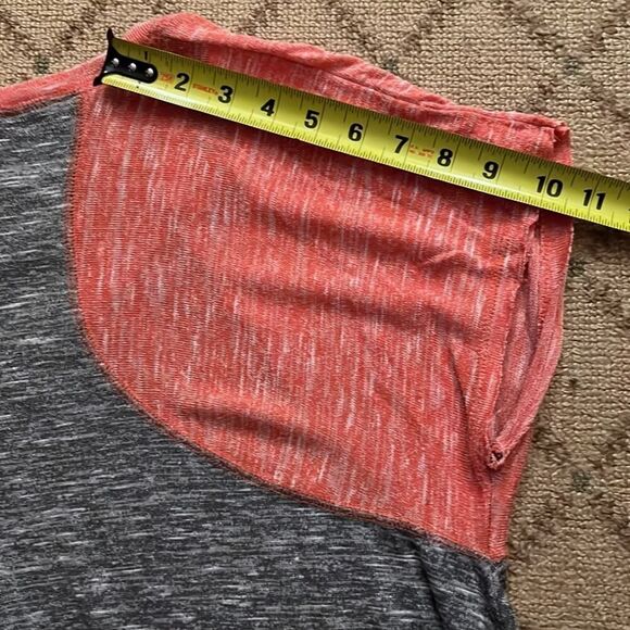 Urban Outfitters flowy boho style V neck coral/ gray M - Picture 8 of 10